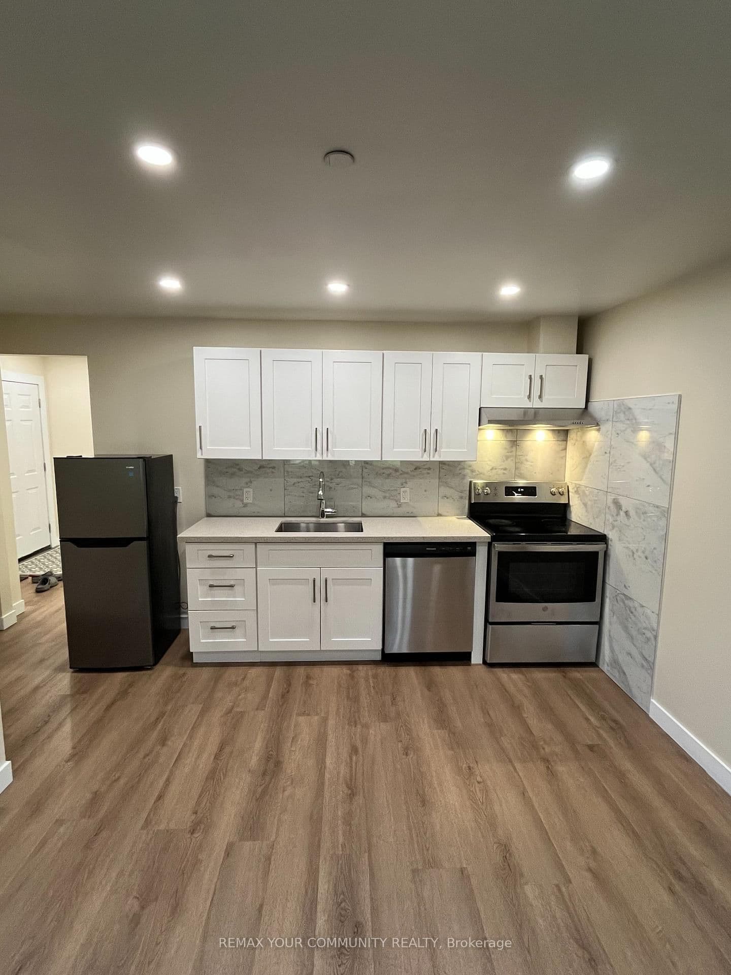 2 Harold Street, Unit MAIN thumbnail 4