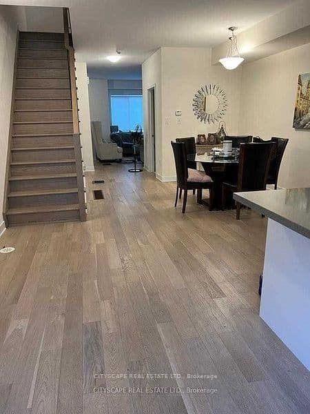 83 William Duncan Road thumbnail 4