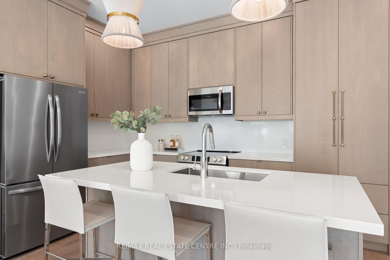 37 Armstrong Street, Unit 1 thumbnail 5