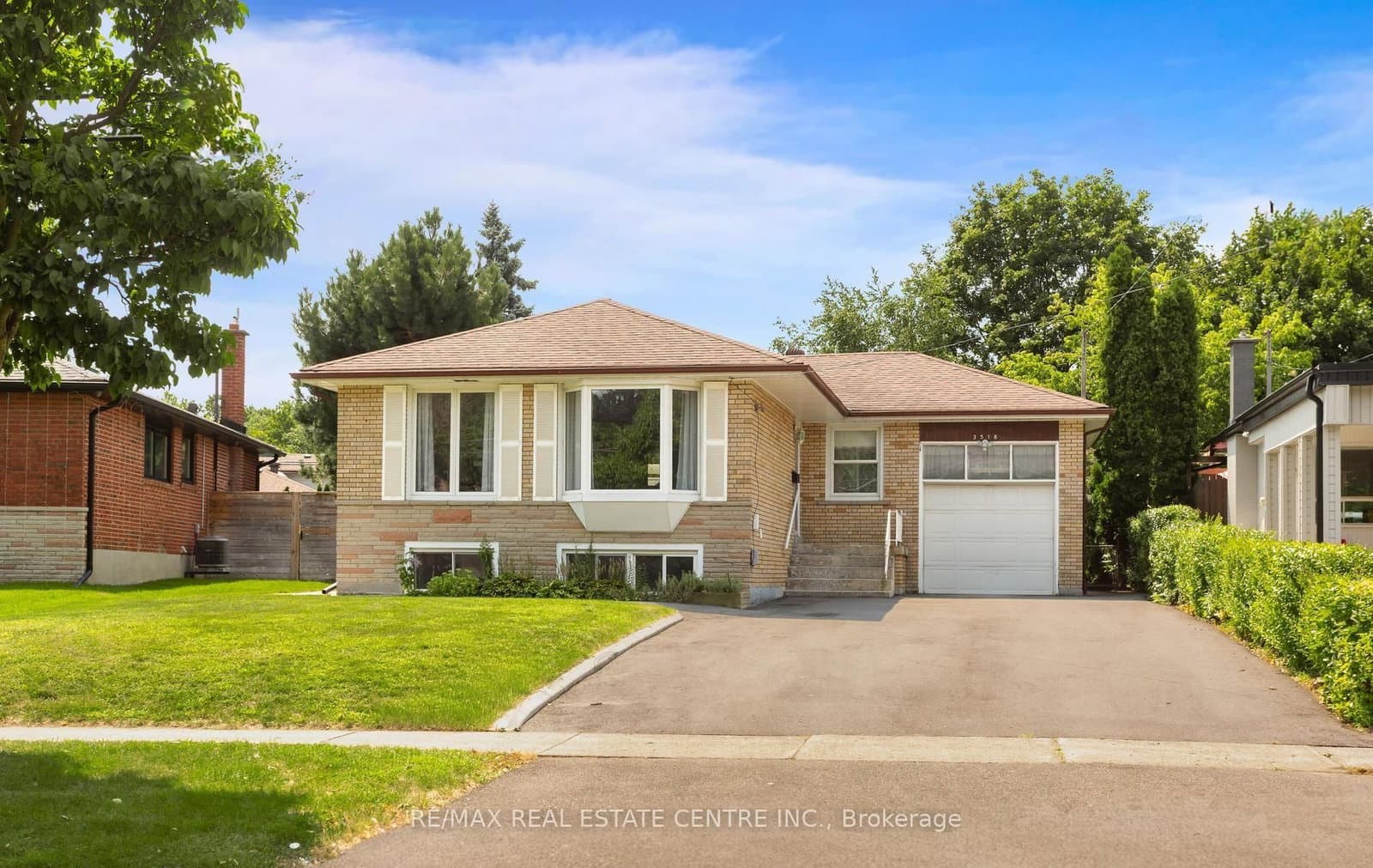 3518 The Credit Woodlands - Image 1