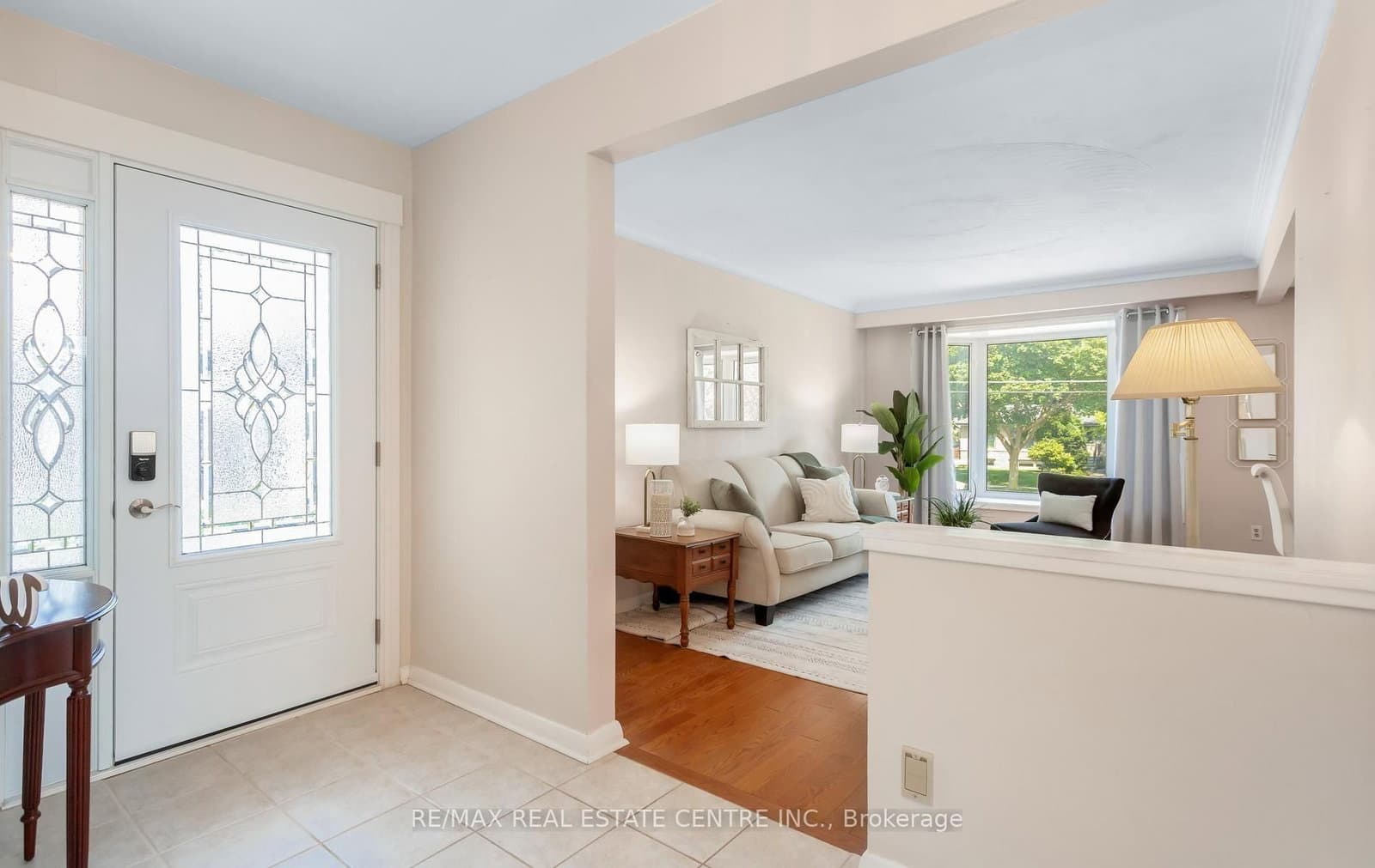 3518 The Credit Woodlands thumbnail 5