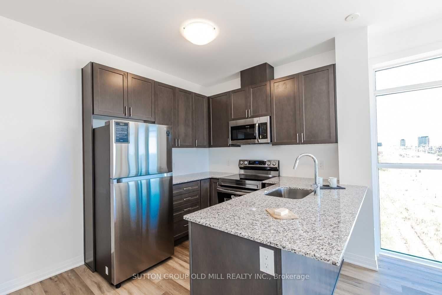 95 Dundas Street W, Unit 307 thumbnail 8