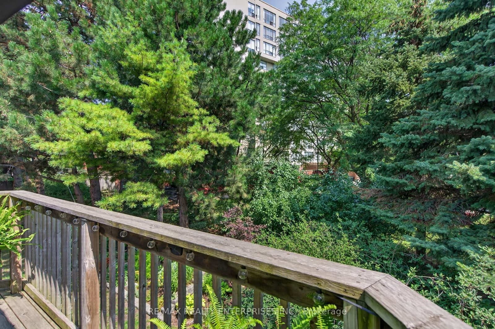 1160 Walden Circle, Unit 6 thumbnail 38