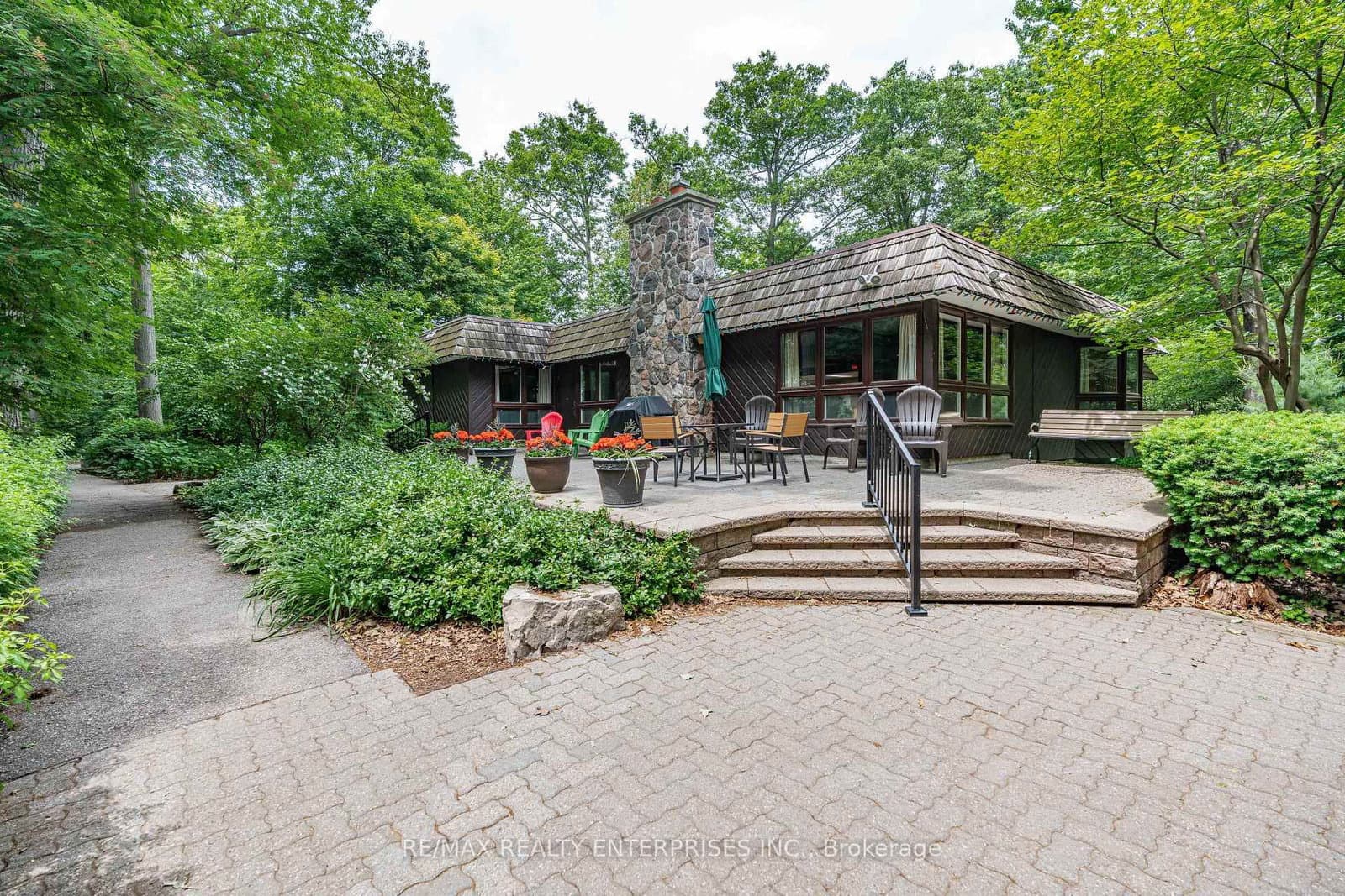 1160 Walden Circle, Unit 6 thumbnail 47