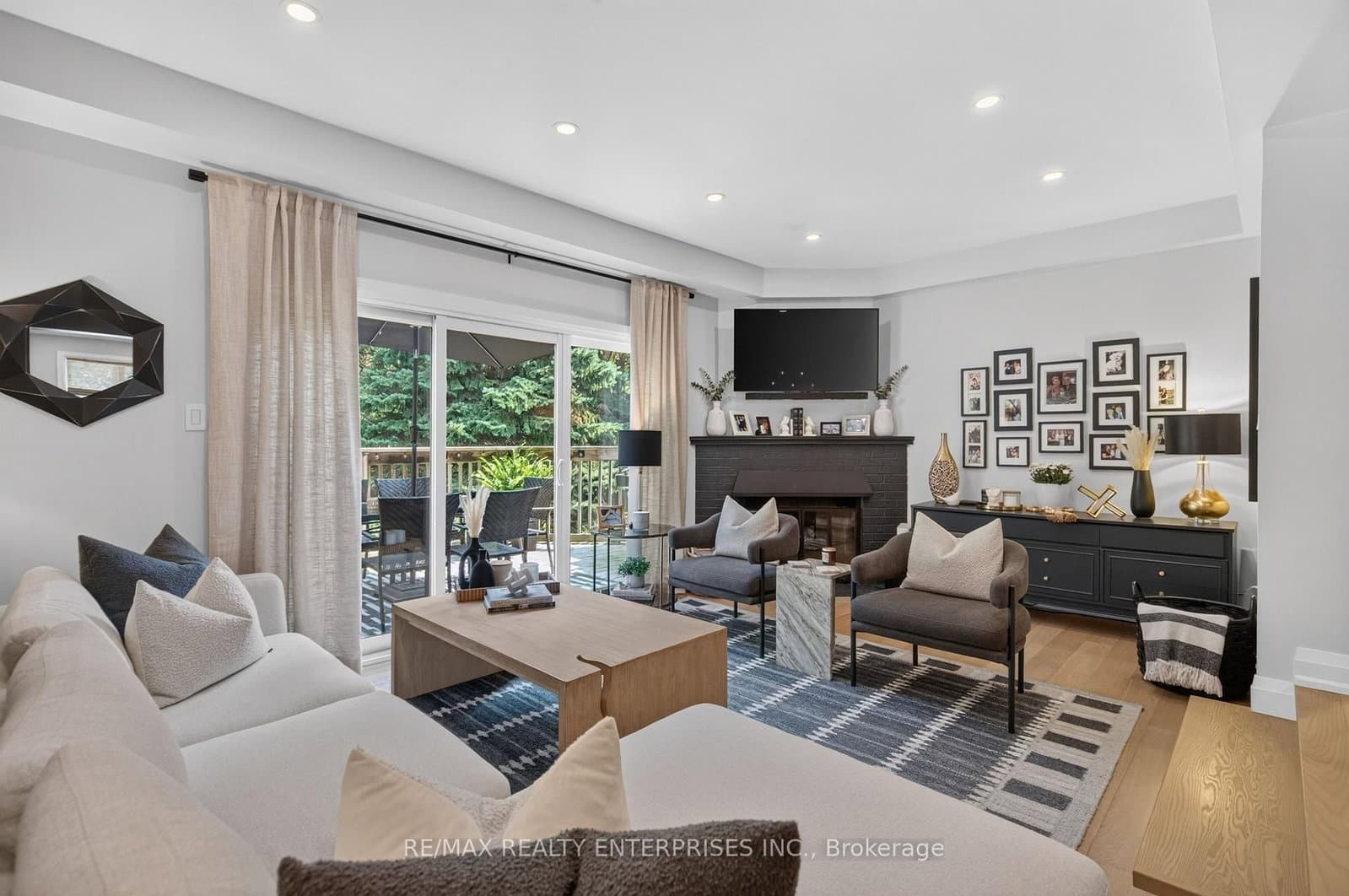 1160 Walden Circle, Unit 6 thumbnail 6