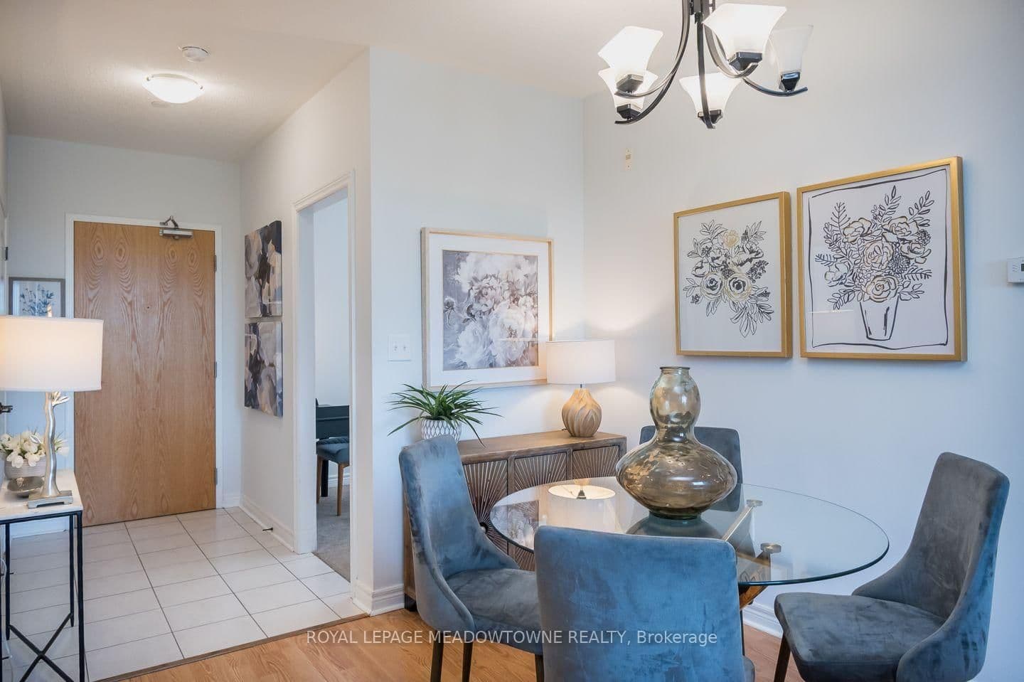383 Main Street E, Unit 302 thumbnail 3