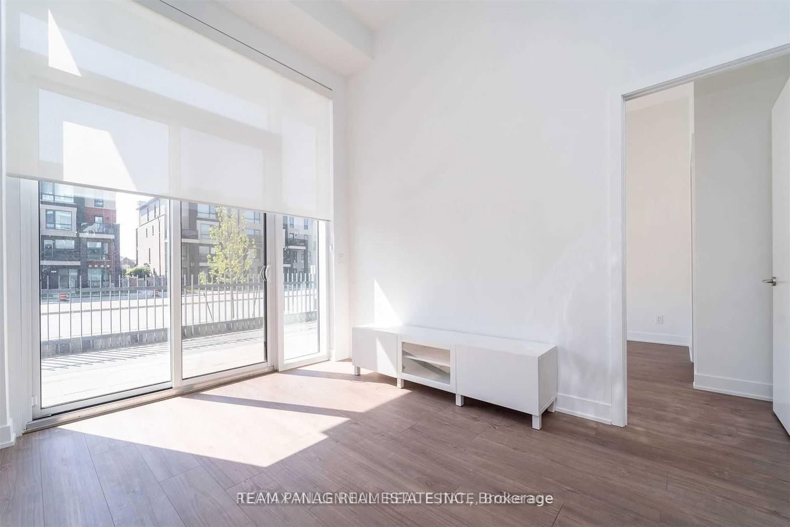 180 Veterans Drive, Unit 102 thumbnail 4