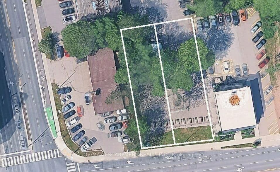 1018 WATERDOWN Road - Image 1