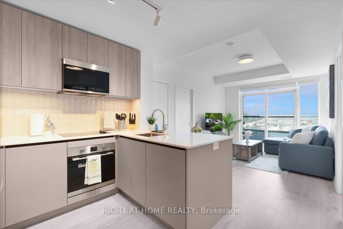 2485 Eglinton Avenue W, Unit 1401 thumbnail 13