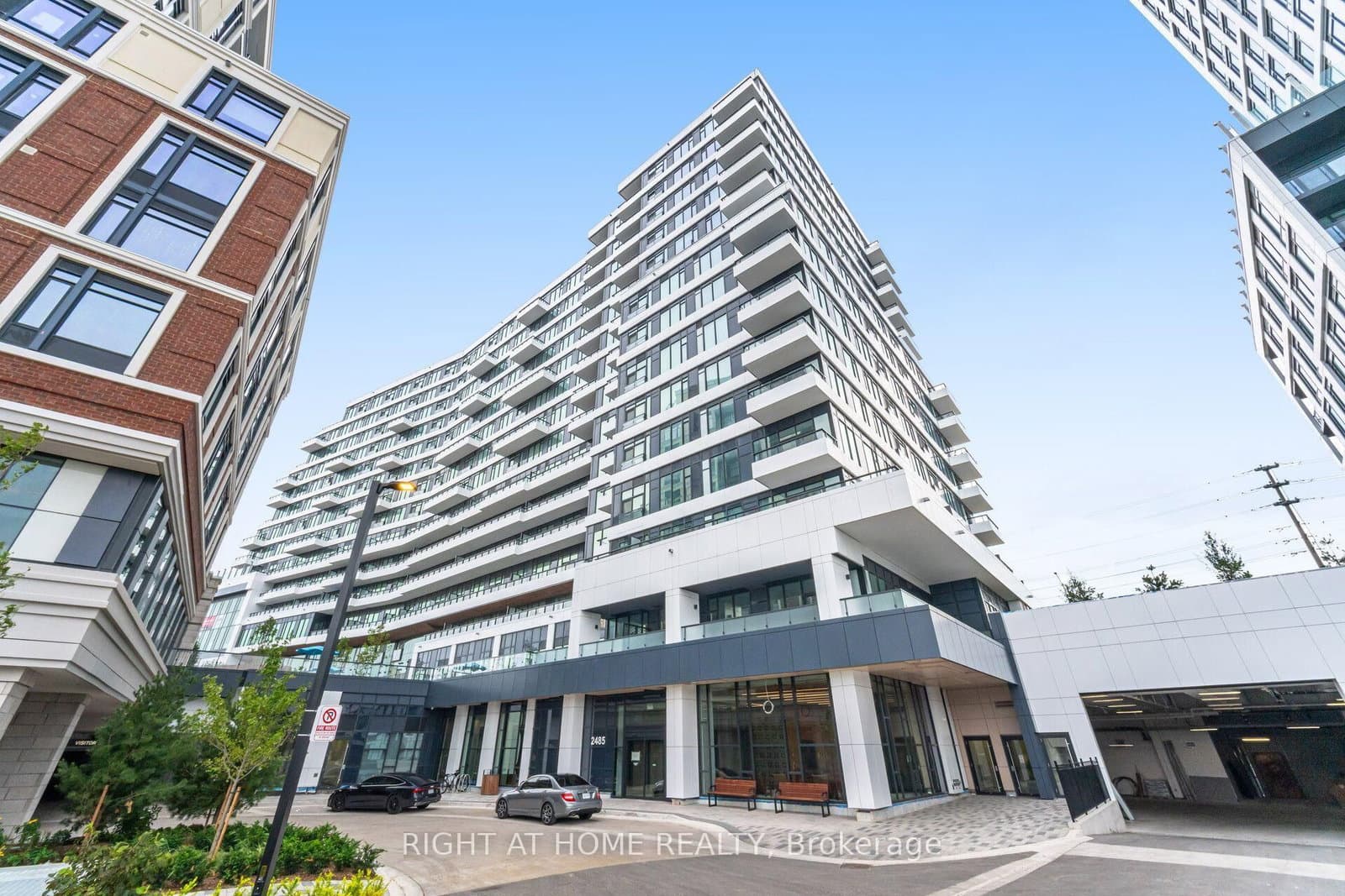 2485 Eglinton Avenue W, Unit 1401 thumbnail 2