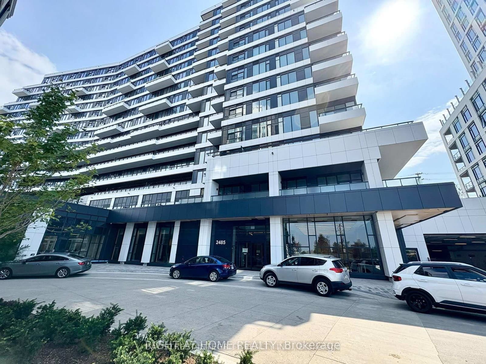 2485 Eglinton Avenue W, Unit 1401 thumbnail 3