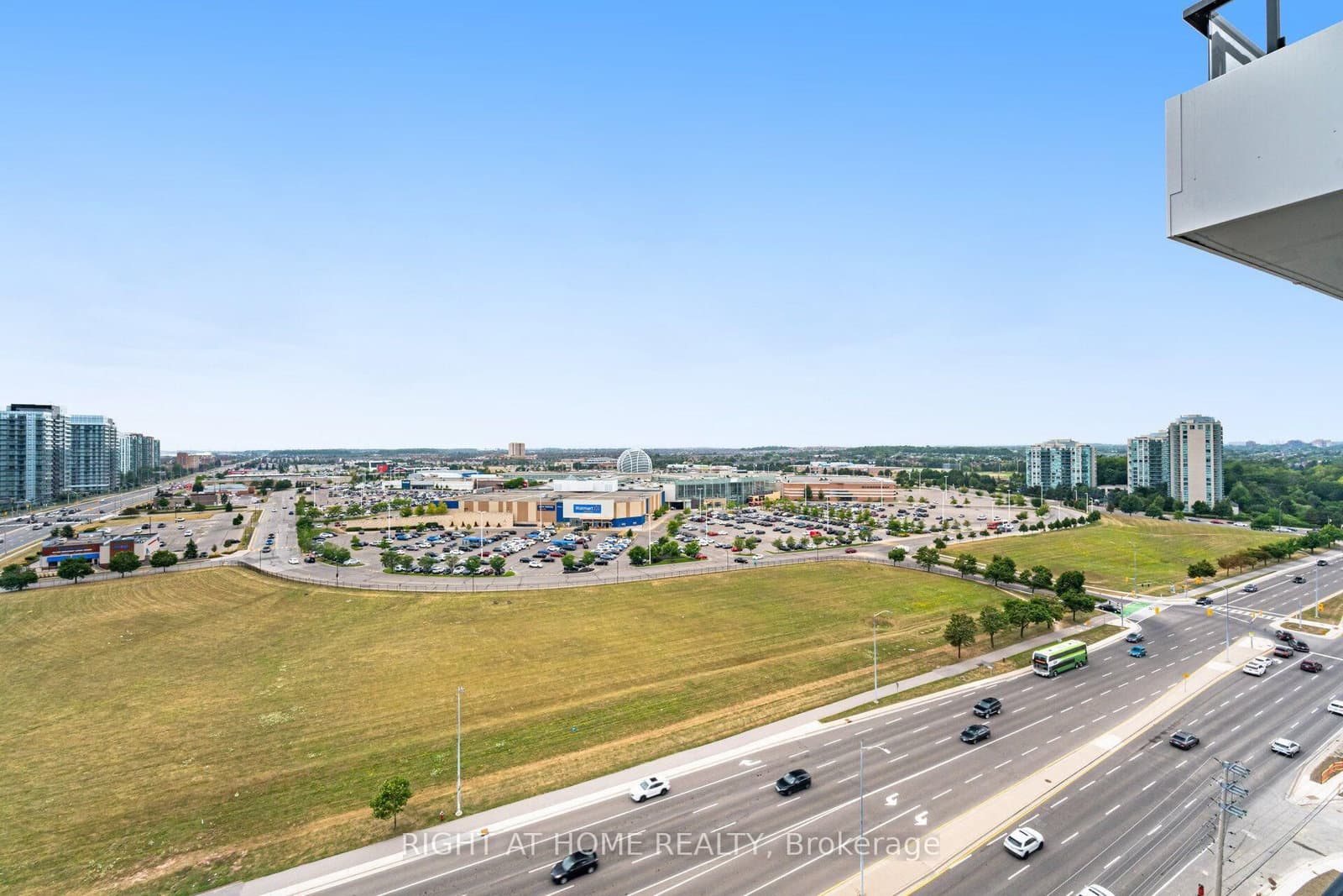2485 Eglinton Avenue W, Unit 1401 thumbnail 35