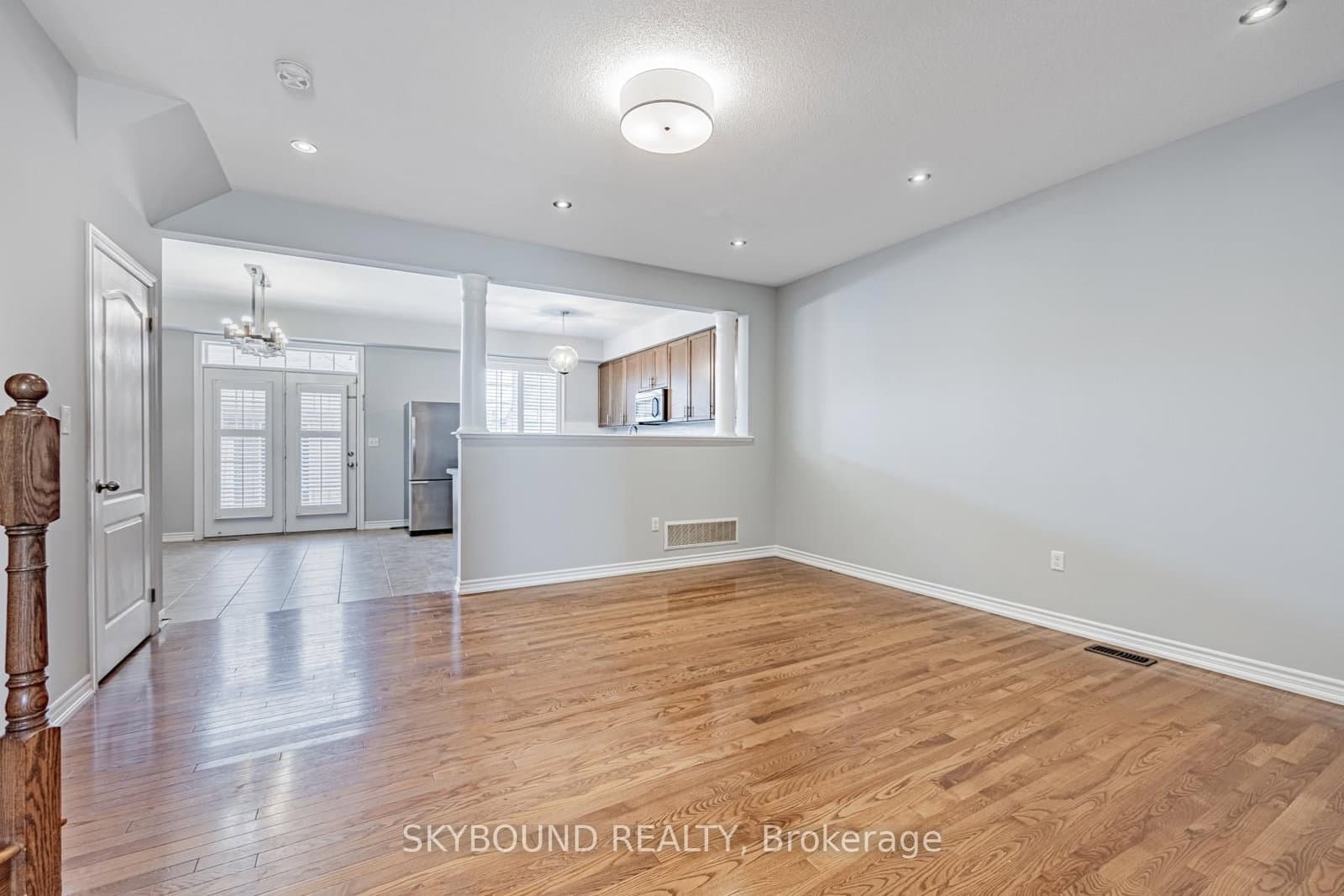 651 Farmstead Drive, Unit 3 thumbnail 6
