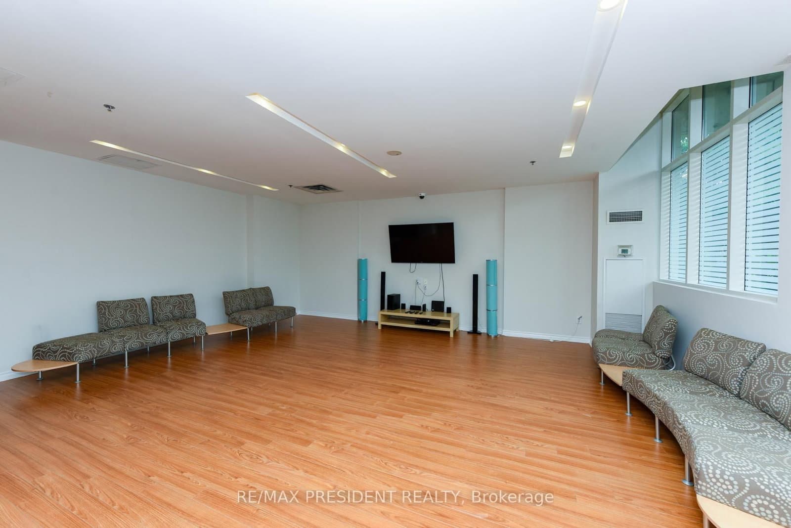 3865 Lake Shore Boulevard W, Unit 1101 thumbnail 29