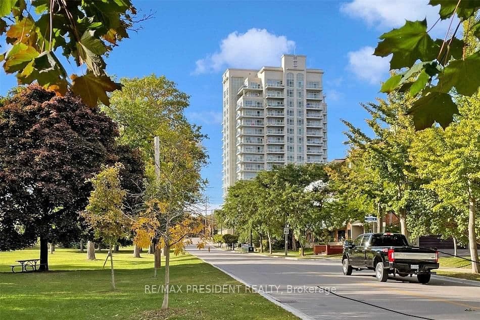3865 Lake Shore Boulevard W, Unit 1101 thumbnail 38