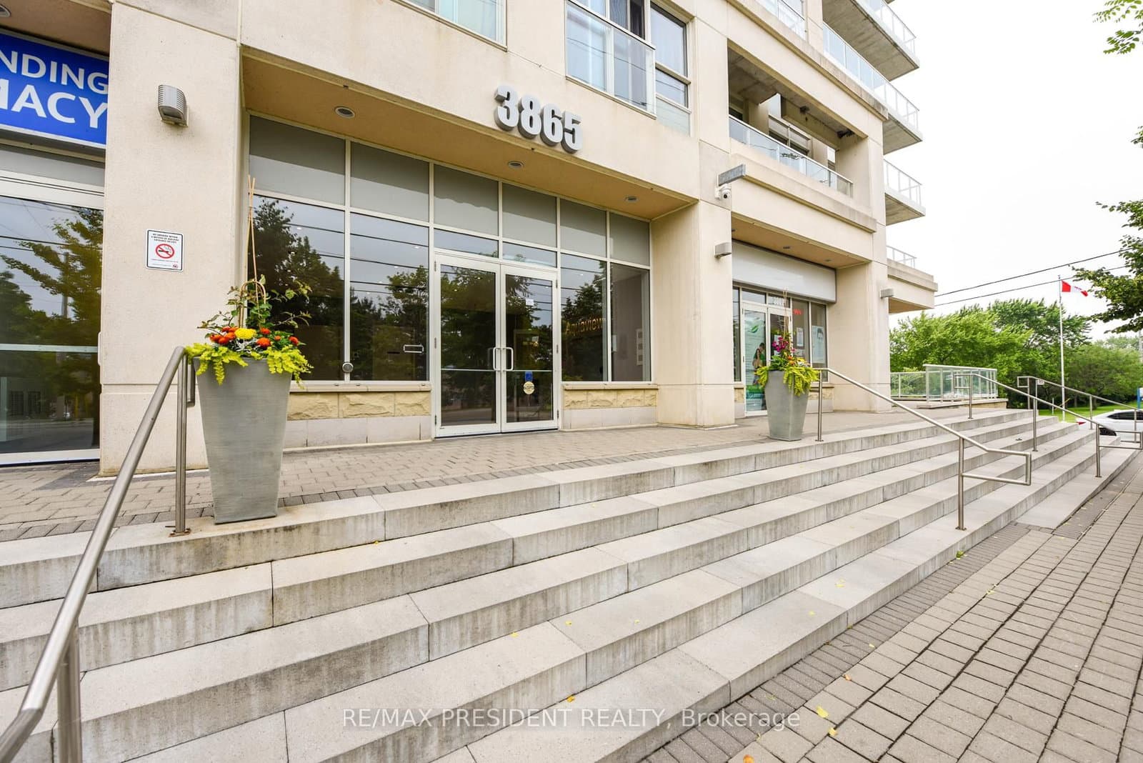 3865 Lake Shore Boulevard W, Unit 1101 thumbnail 4