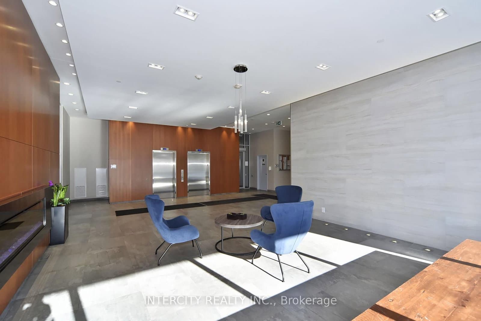 2800 Keele Street, Unit 905 thumbnail 3