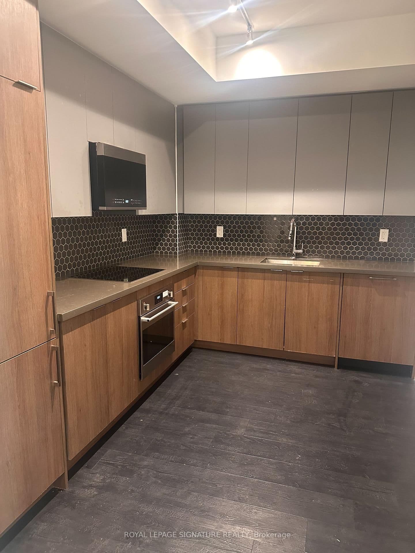2481 Taunton Road, Unit 1002 - Image 1