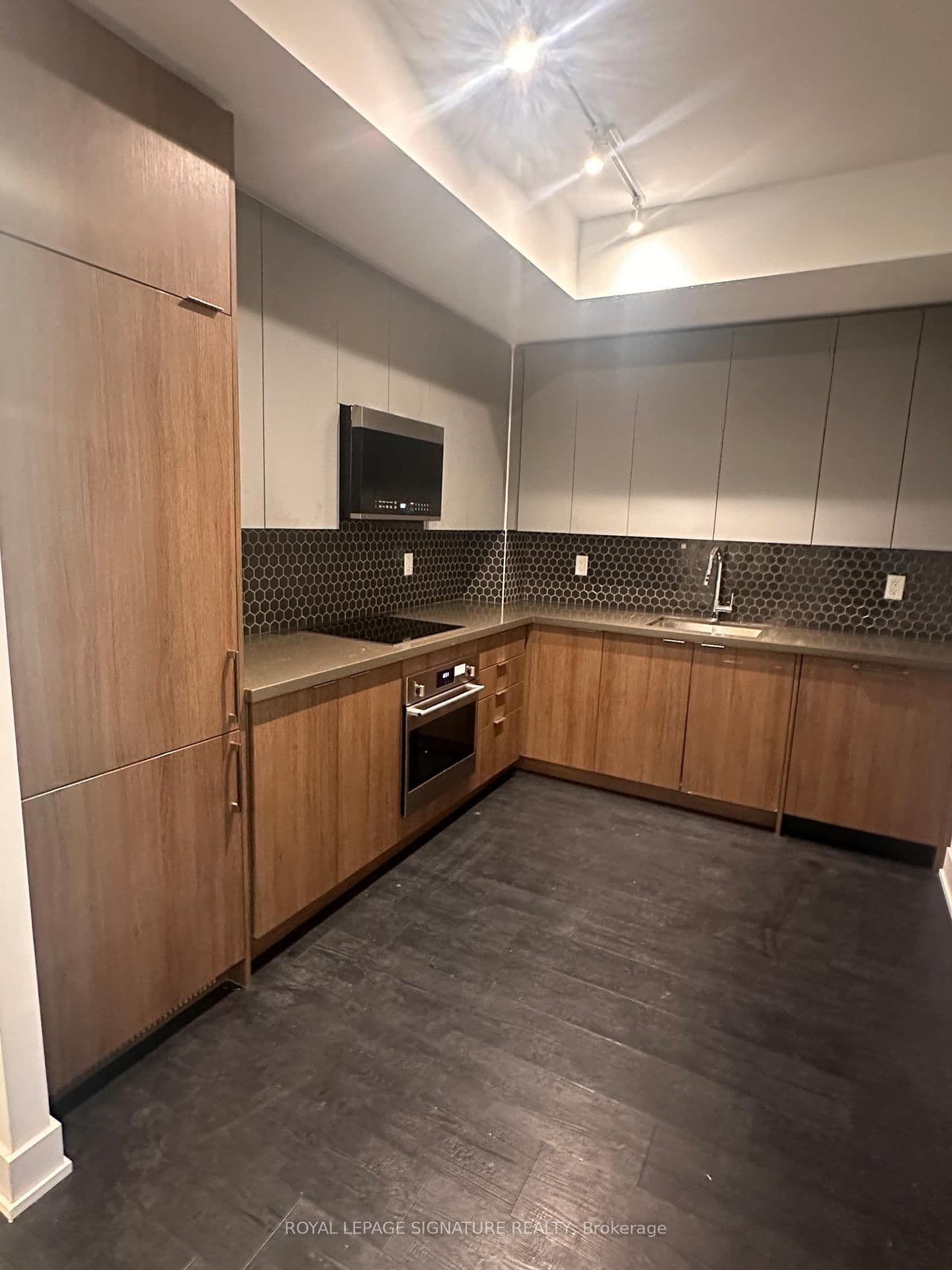 2481 Taunton Road, Unit 1002 thumbnail 14