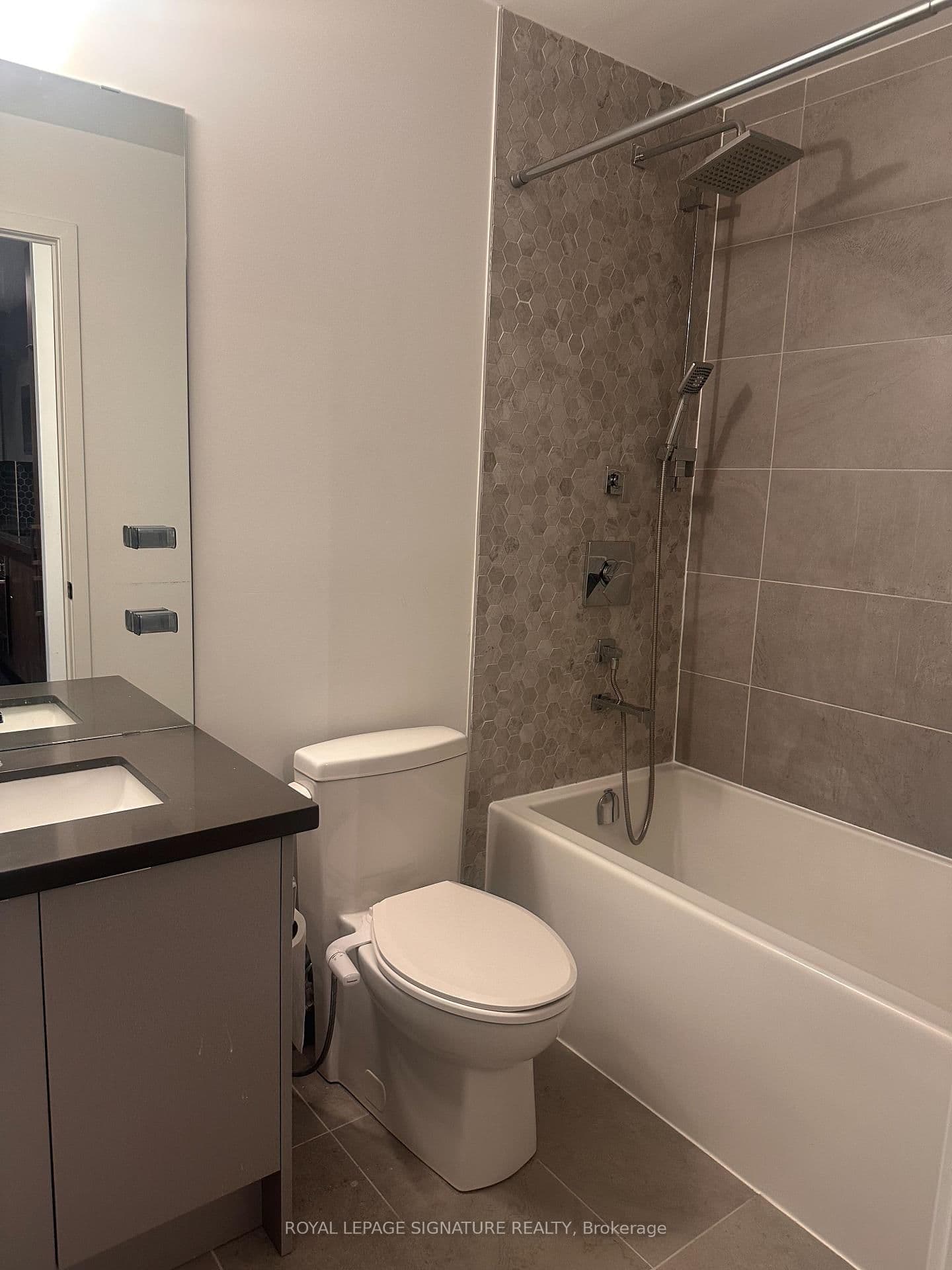 2481 Taunton Road, Unit 1002 thumbnail 2