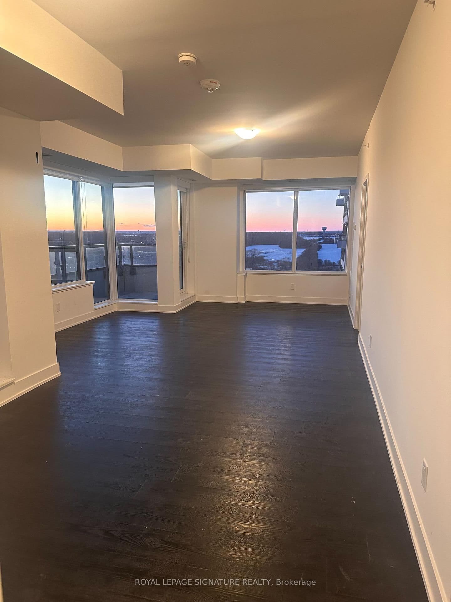 2481 Taunton Road, Unit 1002 thumbnail 4