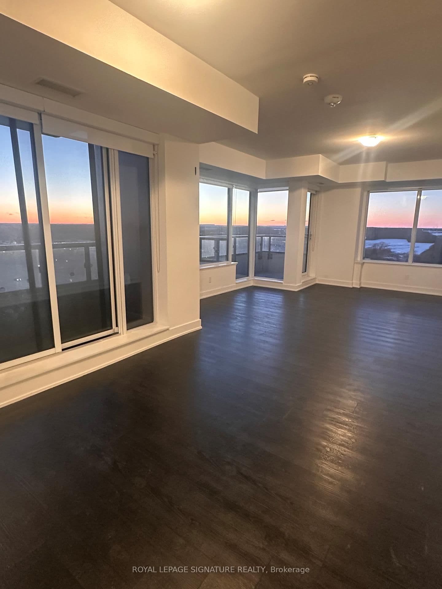 2481 Taunton Road, Unit 1002 thumbnail 5