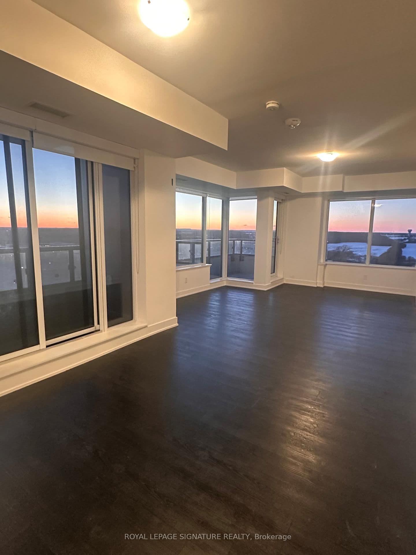 2481 Taunton Road, Unit 1002 thumbnail 6