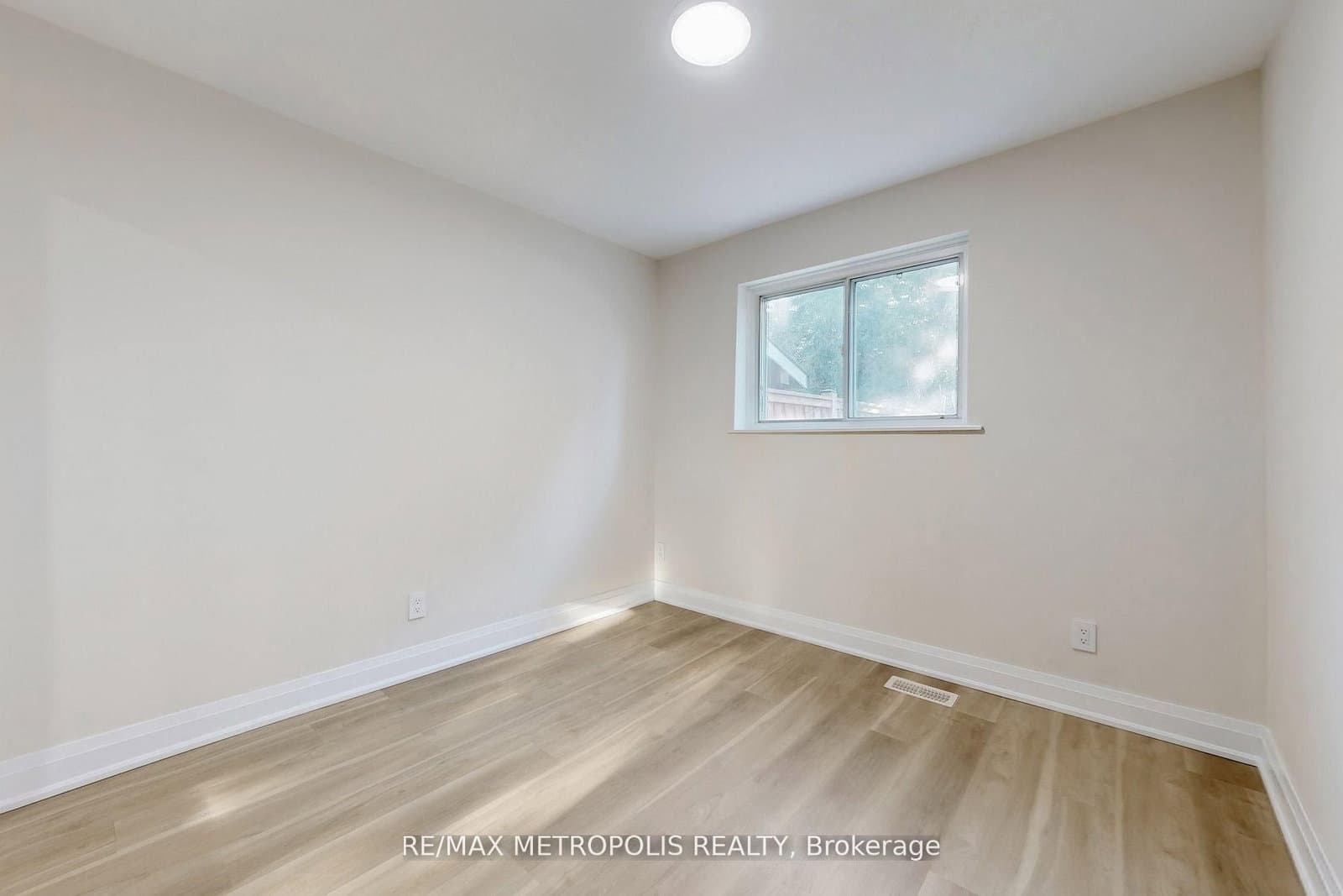 85 Primula Crescent, Unit Upper thumbnail 2