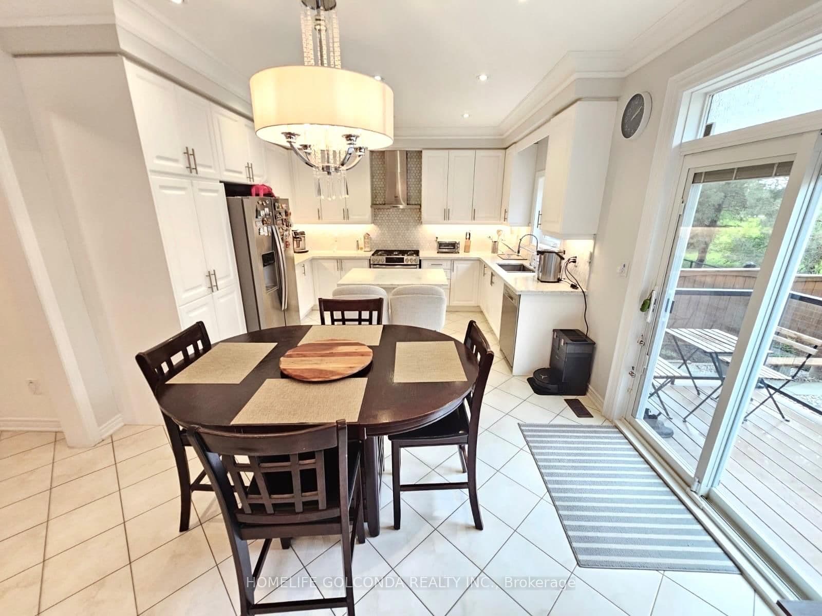 3252 Larry Crescent thumbnail 11
