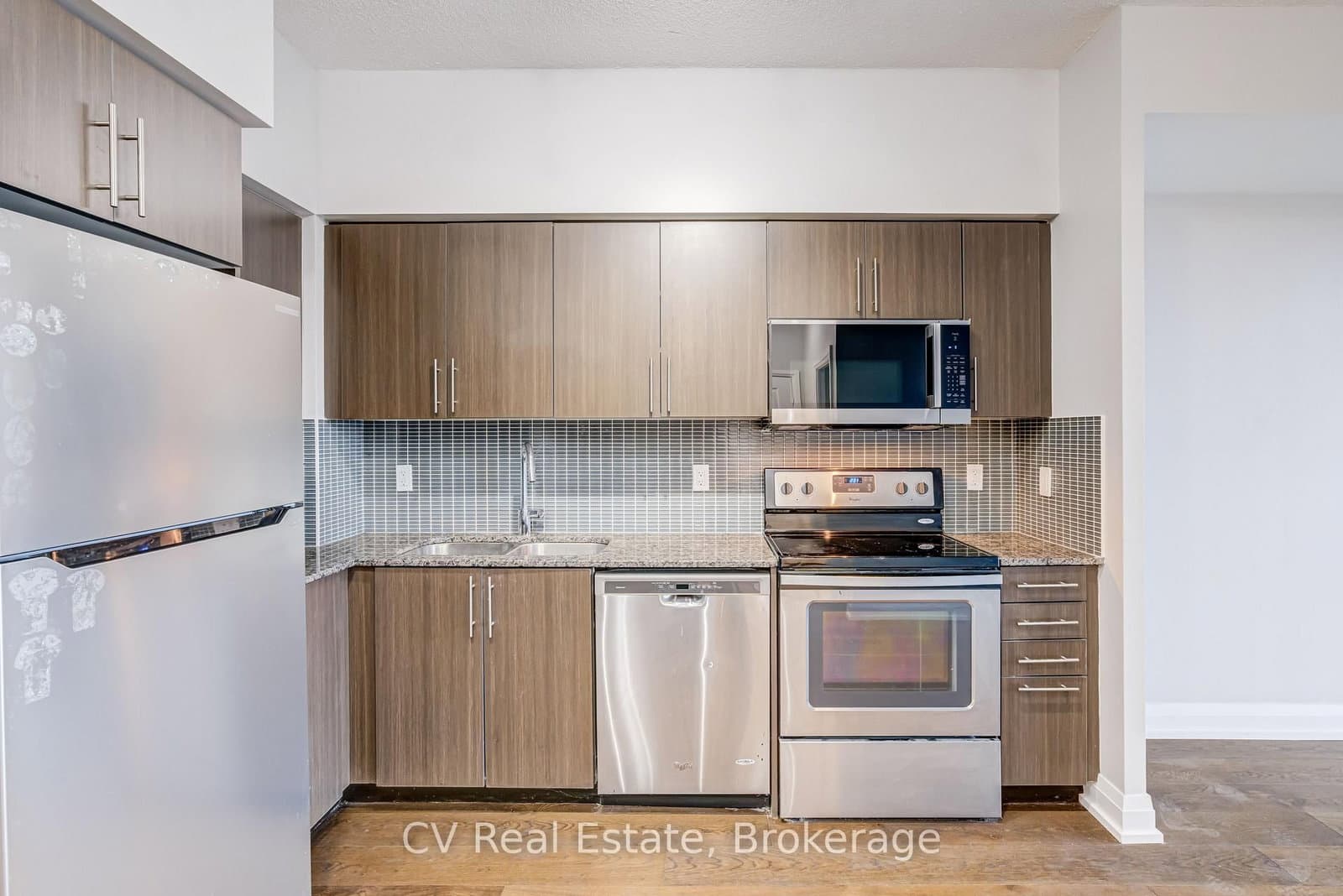 65 Speers Road, Unit 602 thumbnail 17