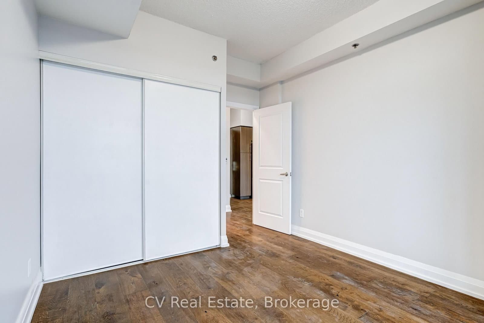 65 Speers Road, Unit 602 thumbnail 24