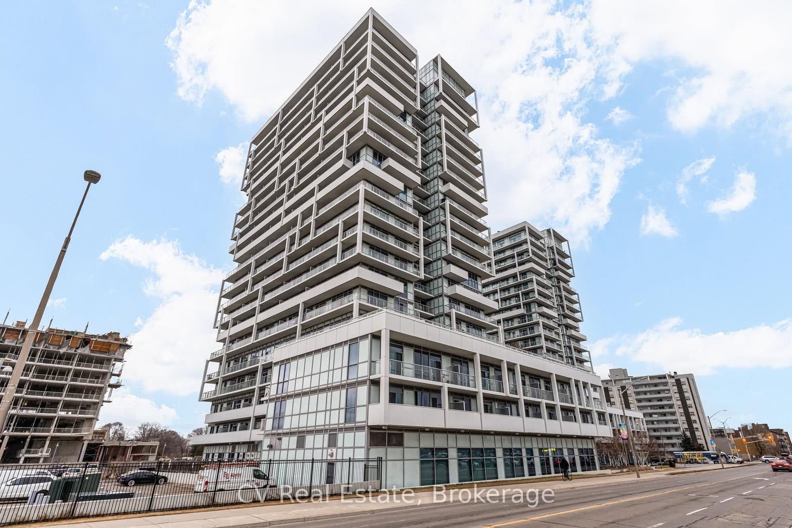 65 Speers Road, Unit 602 thumbnail 3