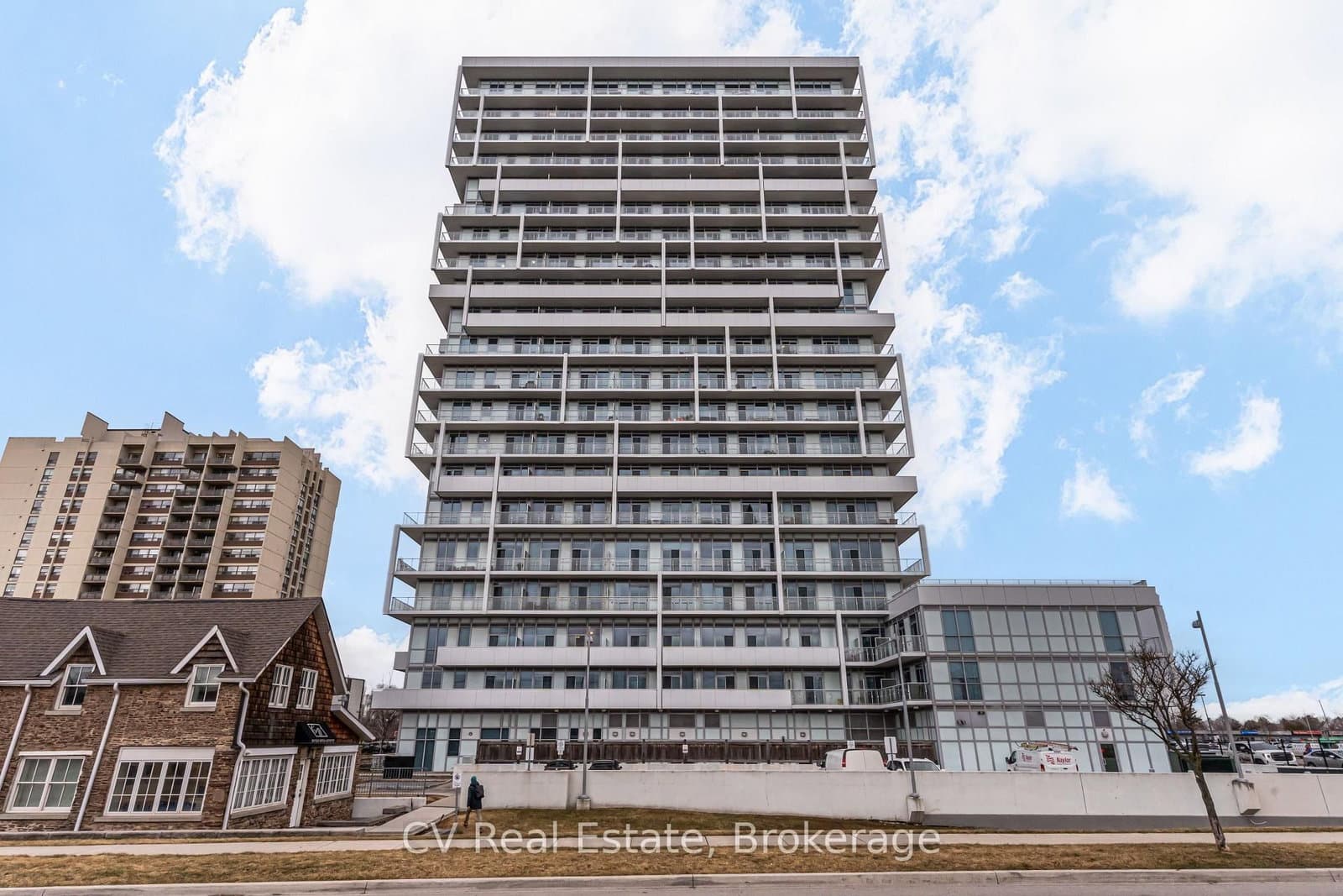 65 Speers Road, Unit 602 thumbnail 5