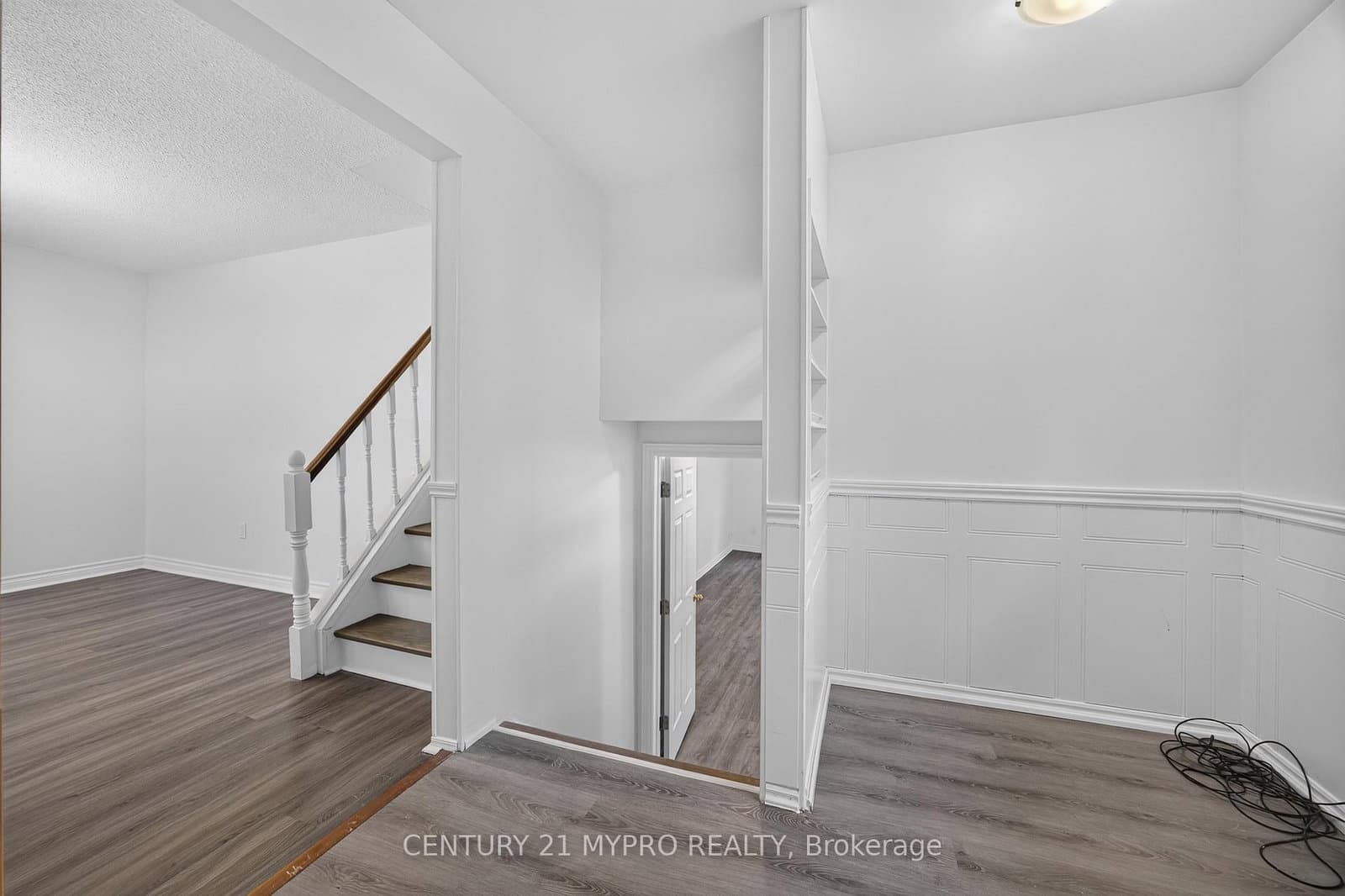 2501 Cobbinshaw Circle thumbnail 14
