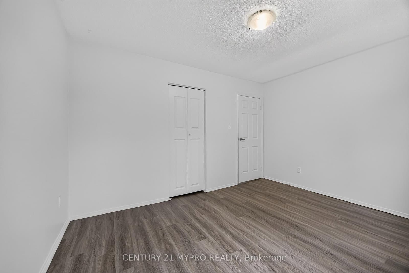 2501 Cobbinshaw Circle thumbnail 21