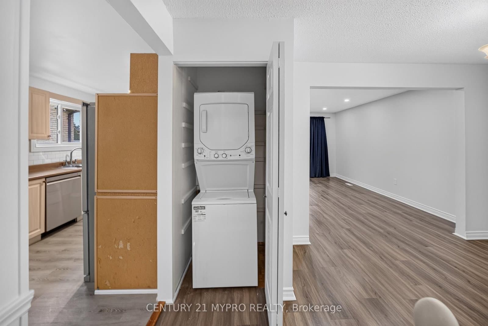 2501 Cobbinshaw Circle thumbnail 26