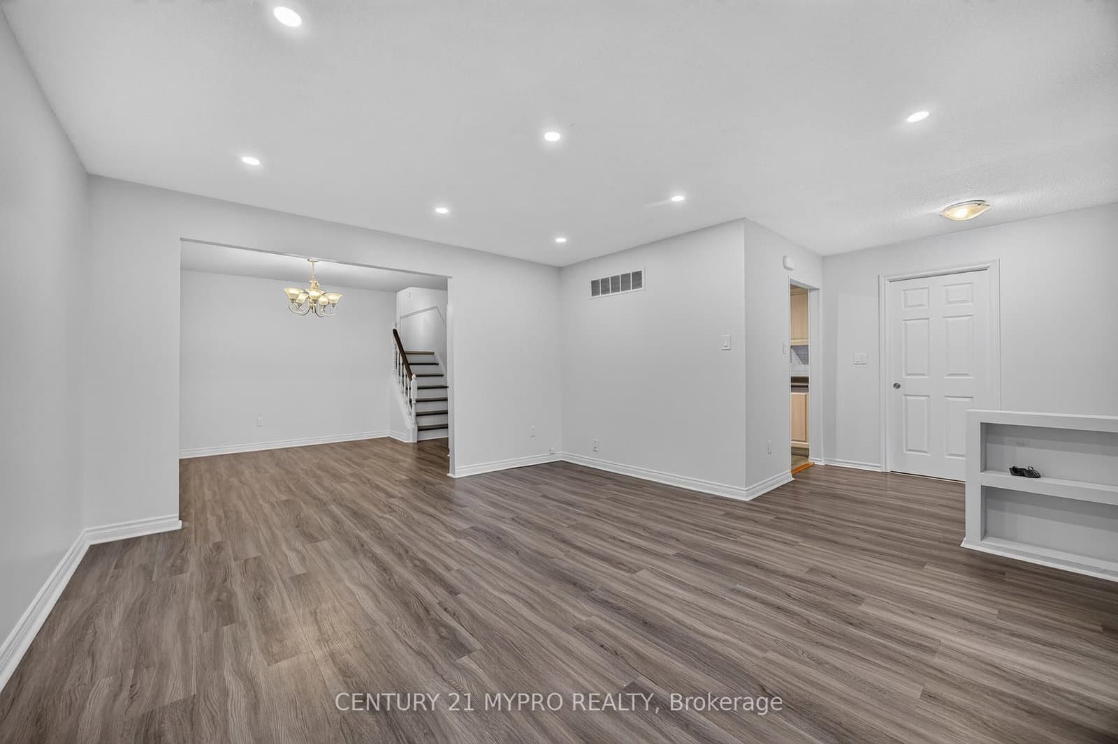 2501 Cobbinshaw Circle thumbnail 28