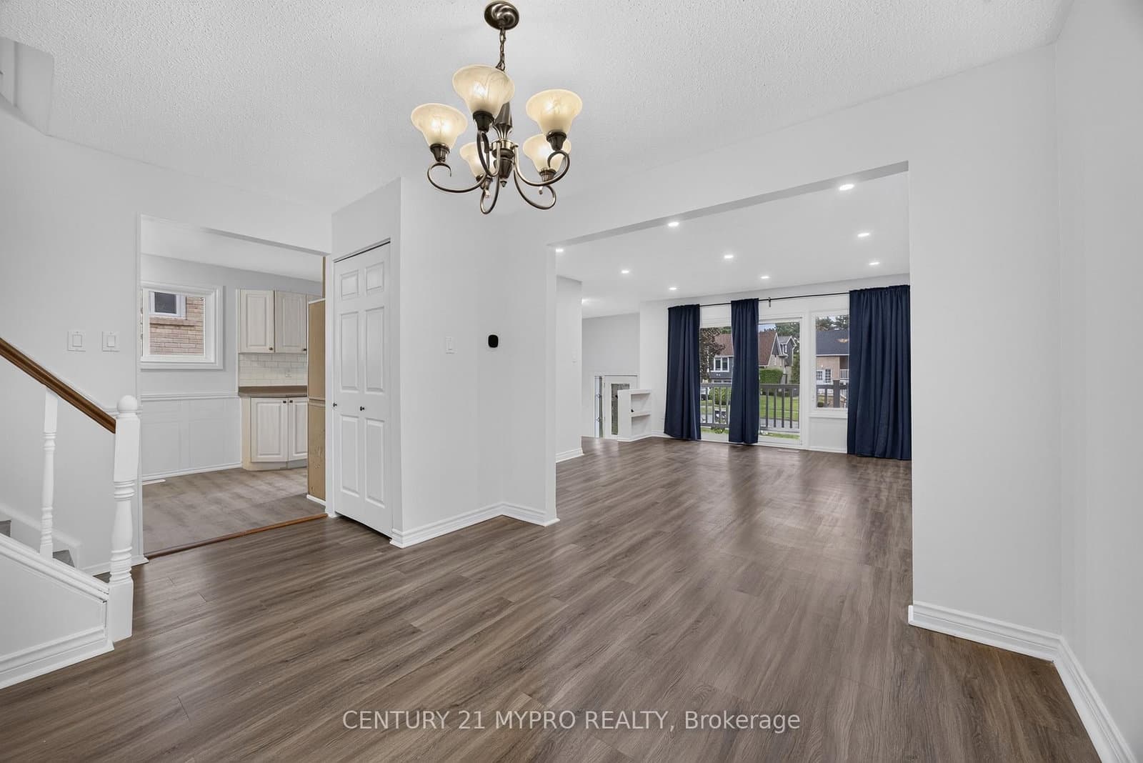 2501 Cobbinshaw Circle thumbnail 8