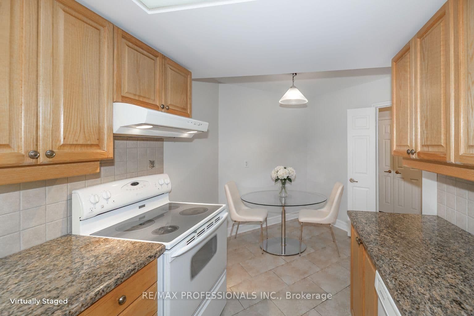 95 La Rose Avenue, Unit 105 thumbnail 14