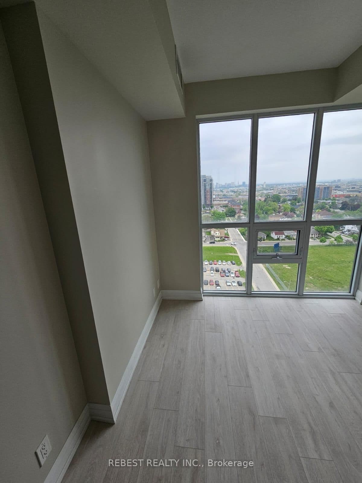 15 Lynch Street, Unit 1603 thumbnail 13