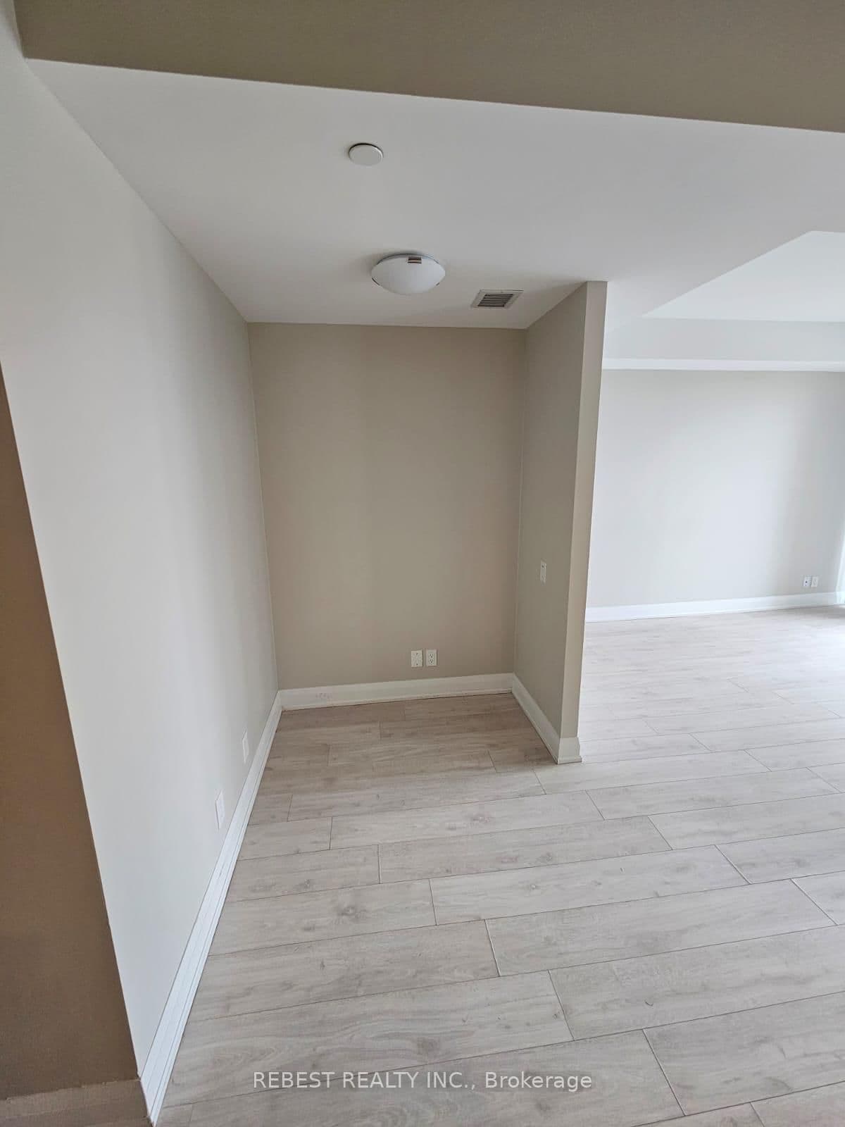 15 Lynch Street, Unit 1603 thumbnail 15