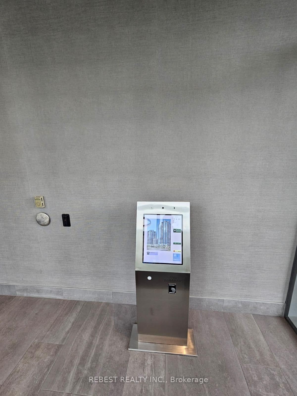 15 Lynch Street, Unit 1603 thumbnail 20