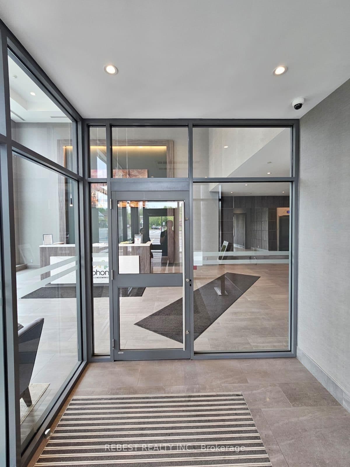 15 Lynch Street, Unit 1603 thumbnail 3