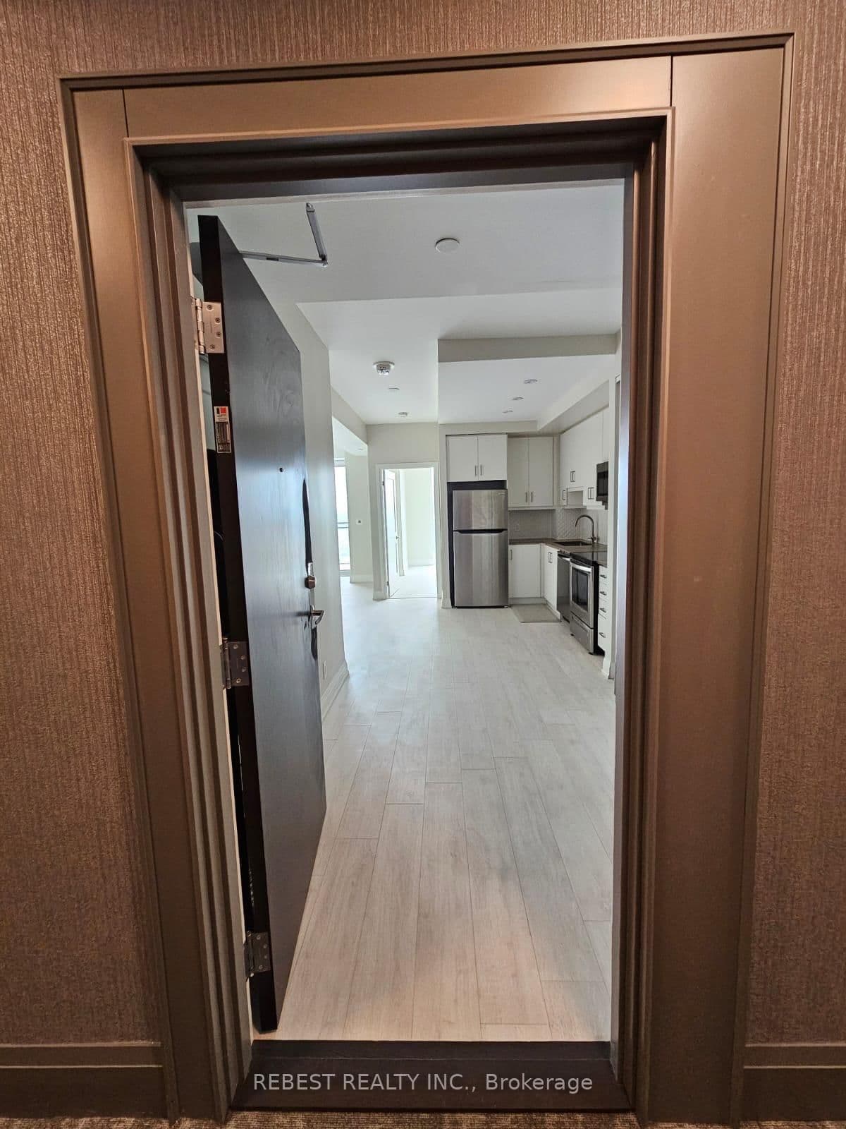 15 Lynch Street, Unit 1603 thumbnail 5
