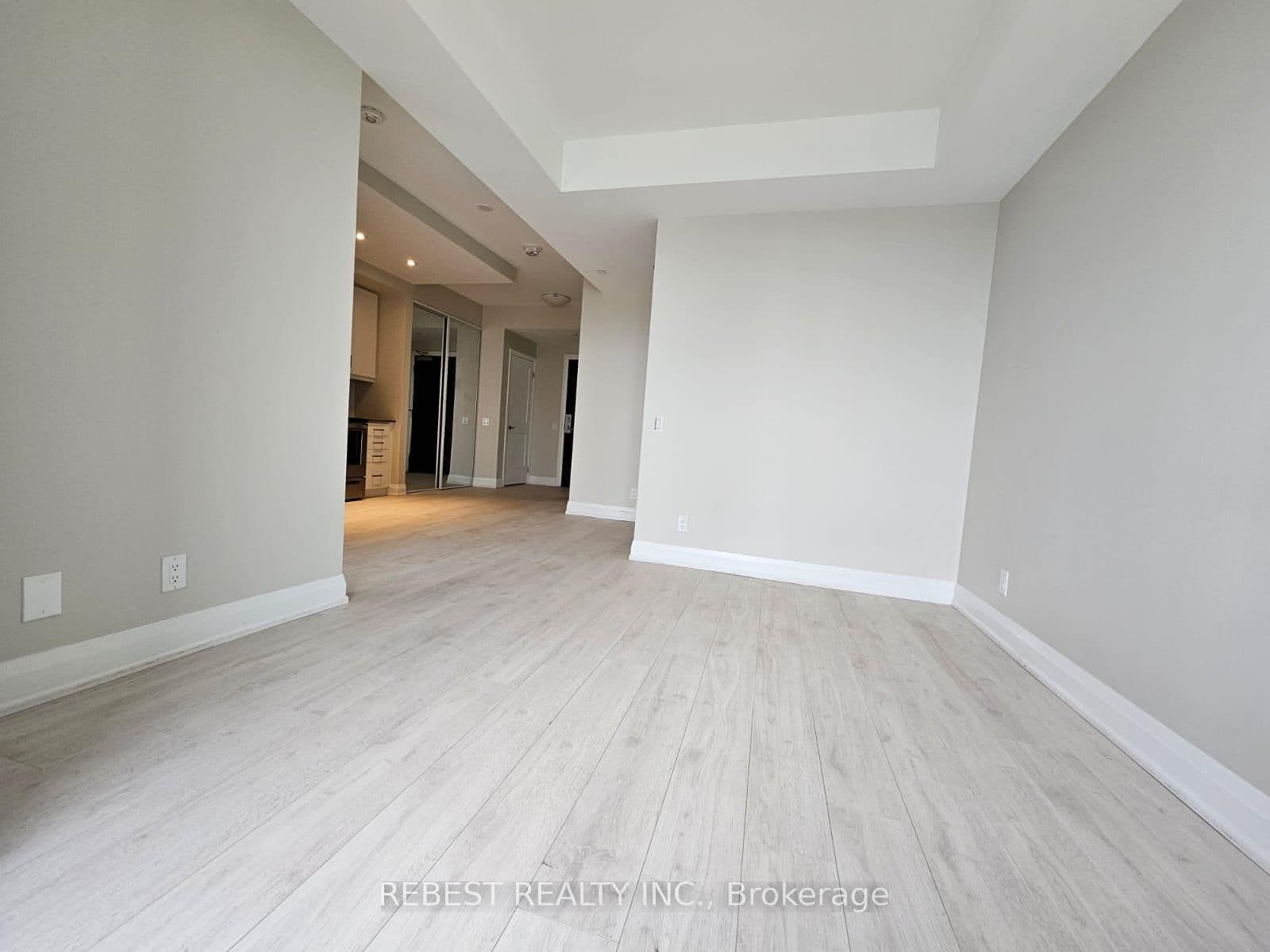 15 Lynch Street, Unit 1603 thumbnail 8