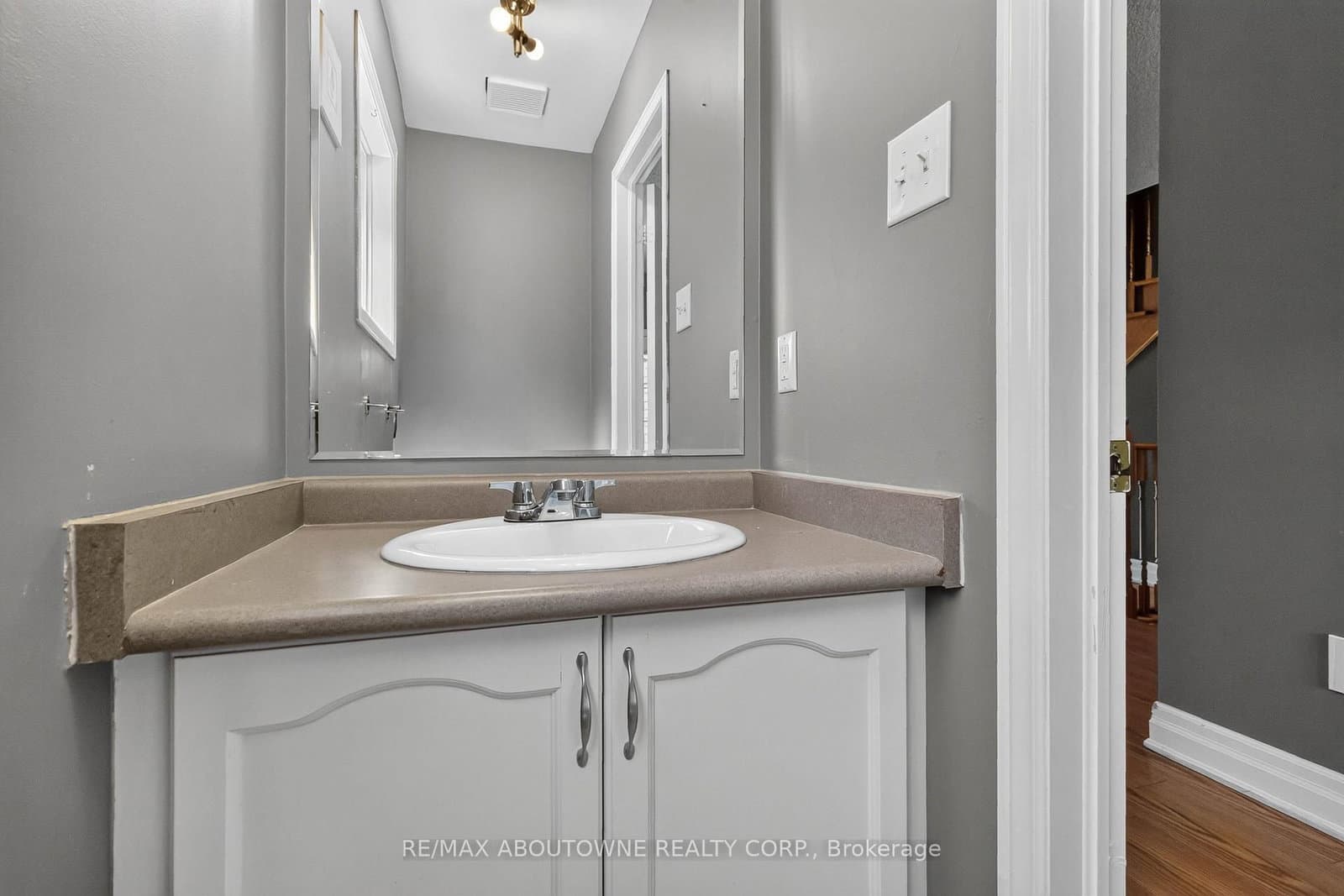5233 Thornburn Drive thumbnail 15
