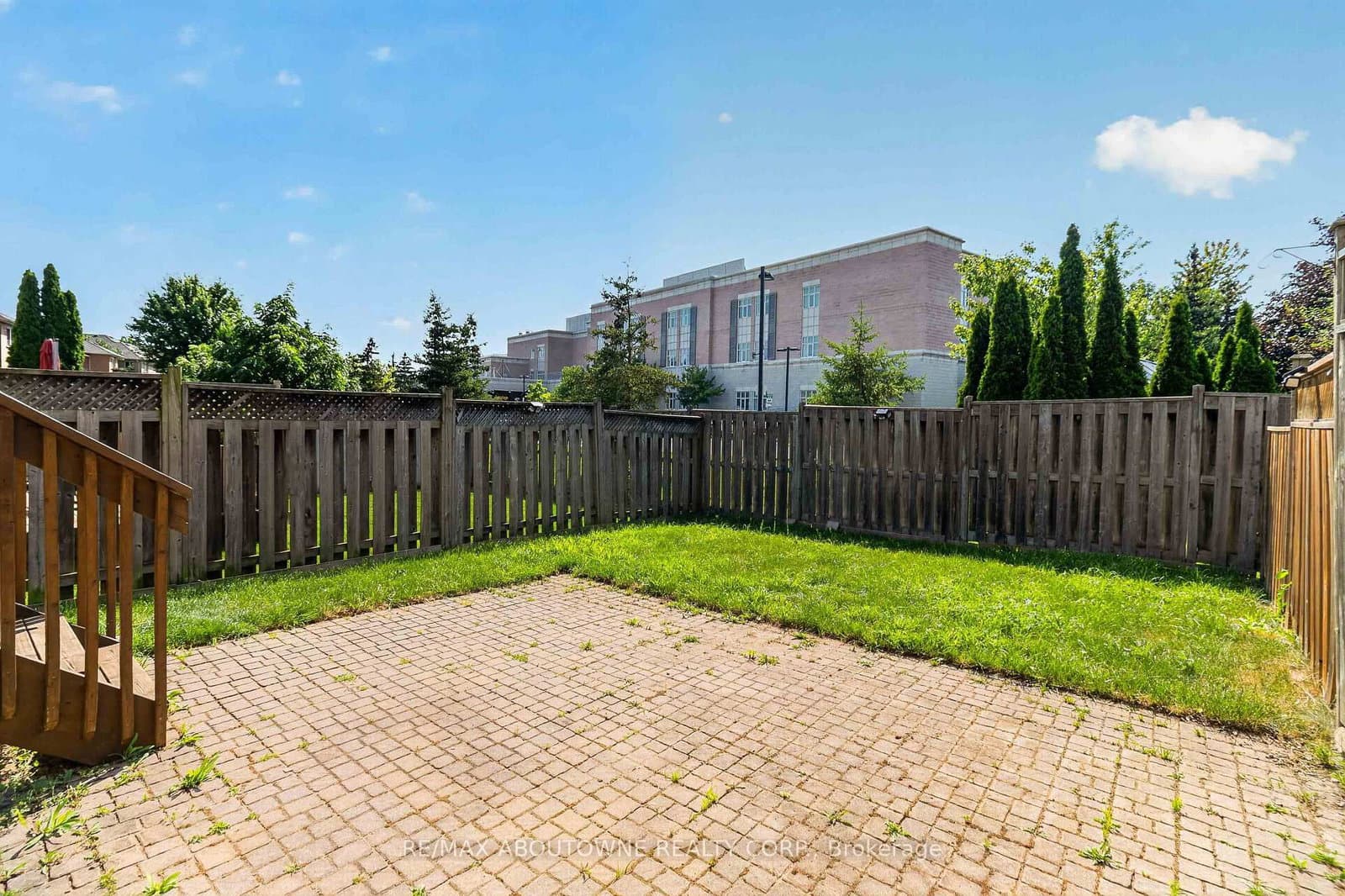 5233 Thornburn Drive thumbnail 36