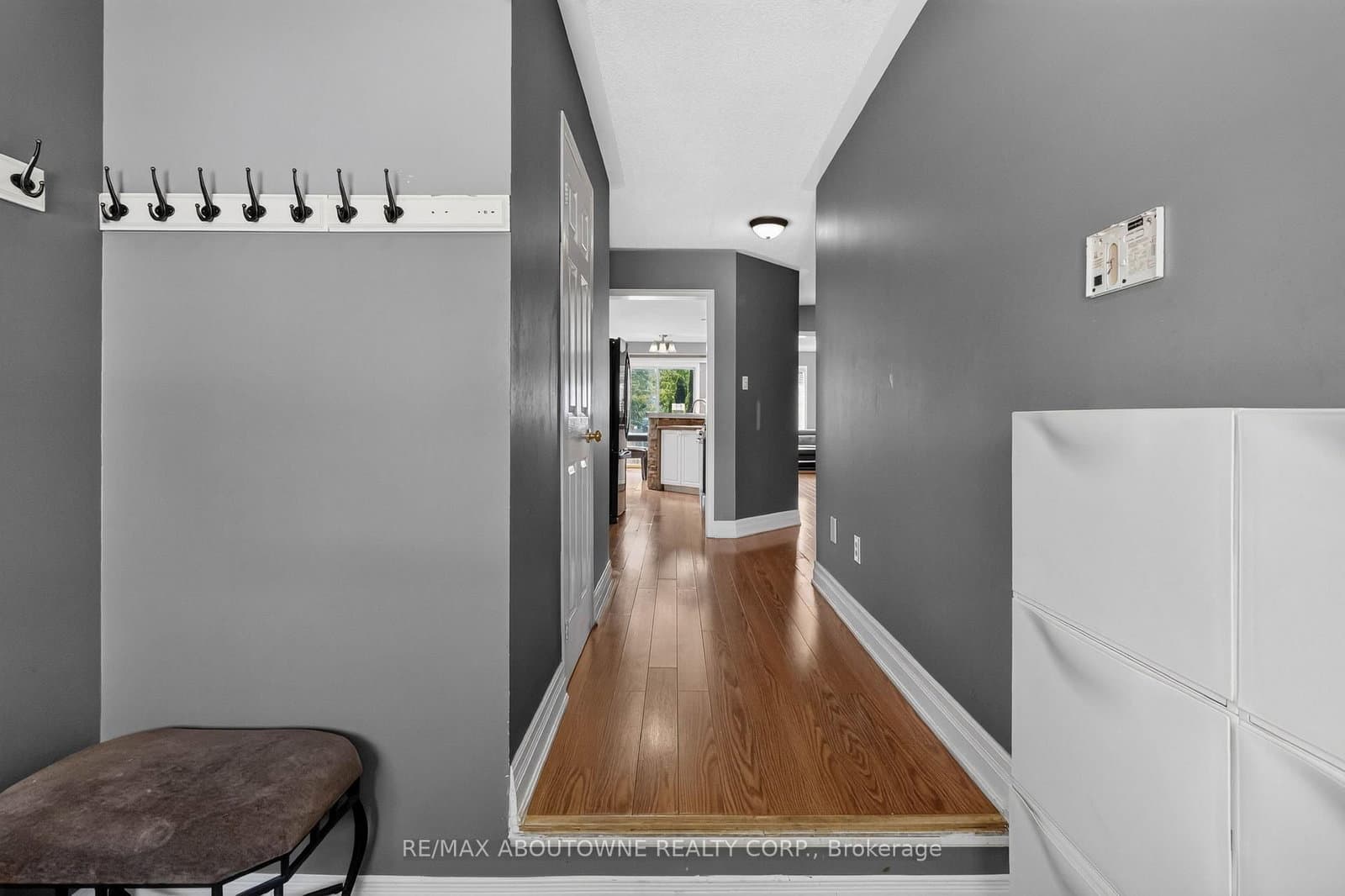 5233 Thornburn Drive thumbnail 4