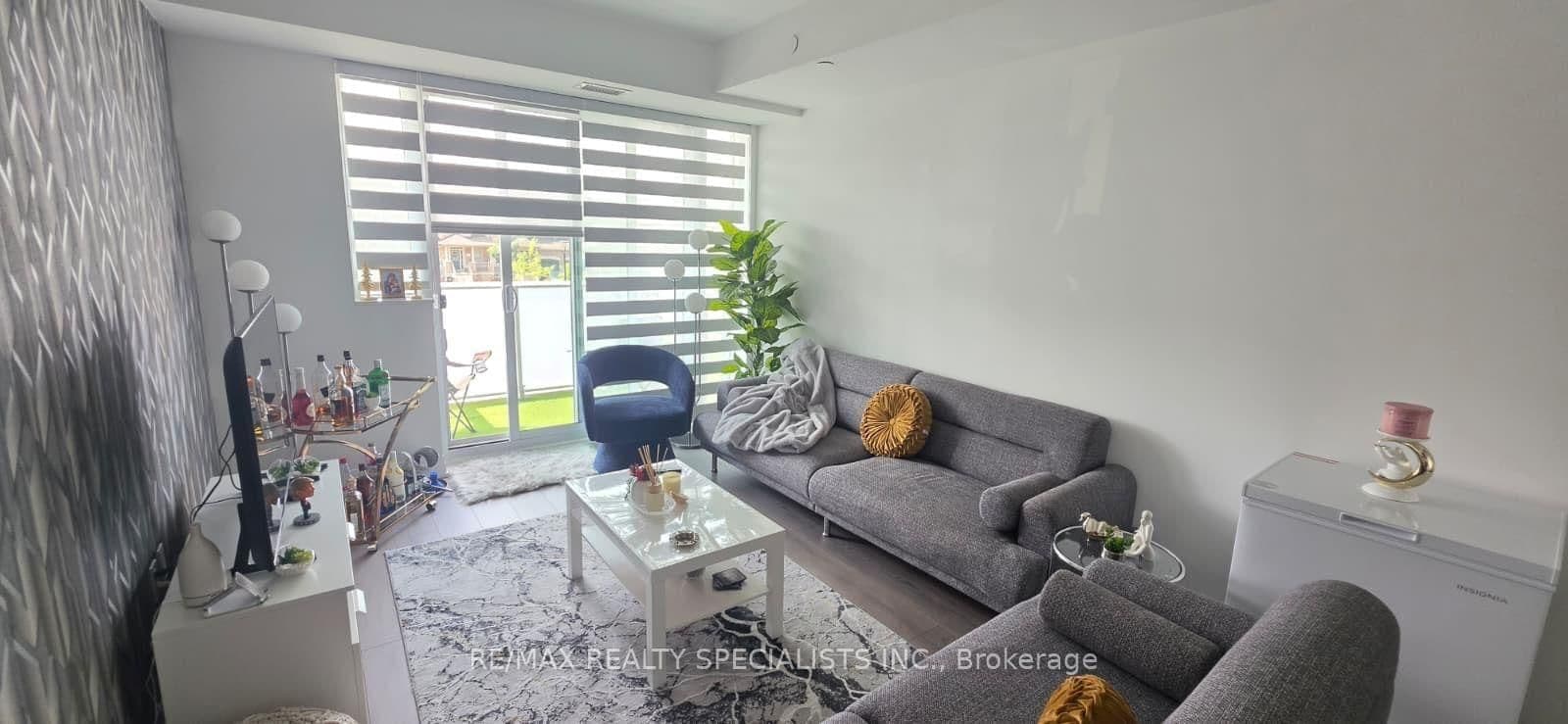 412 Silver Maple Road, Unit 206 thumbnail 4