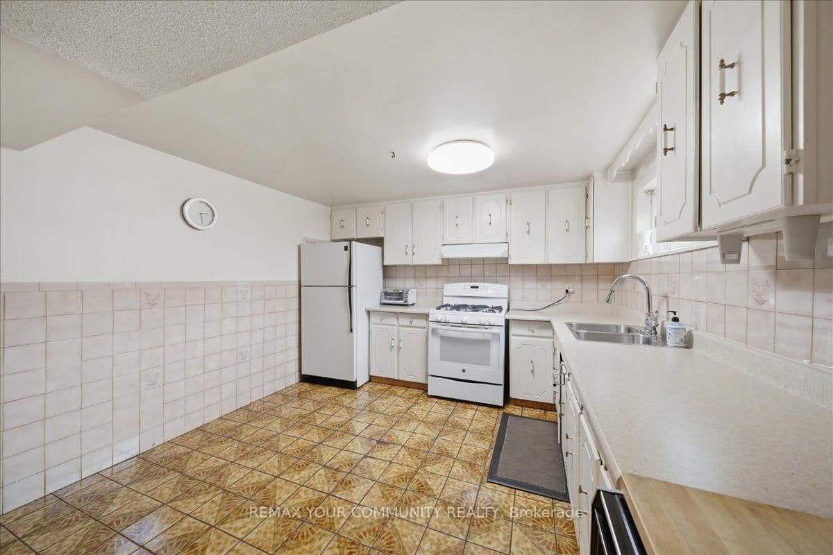 9 Hisey Crescent thumbnail 27